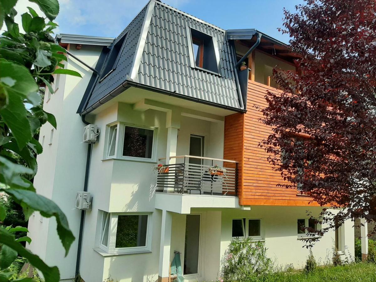 Guesthouse Hill Сараево Экстерьер фото