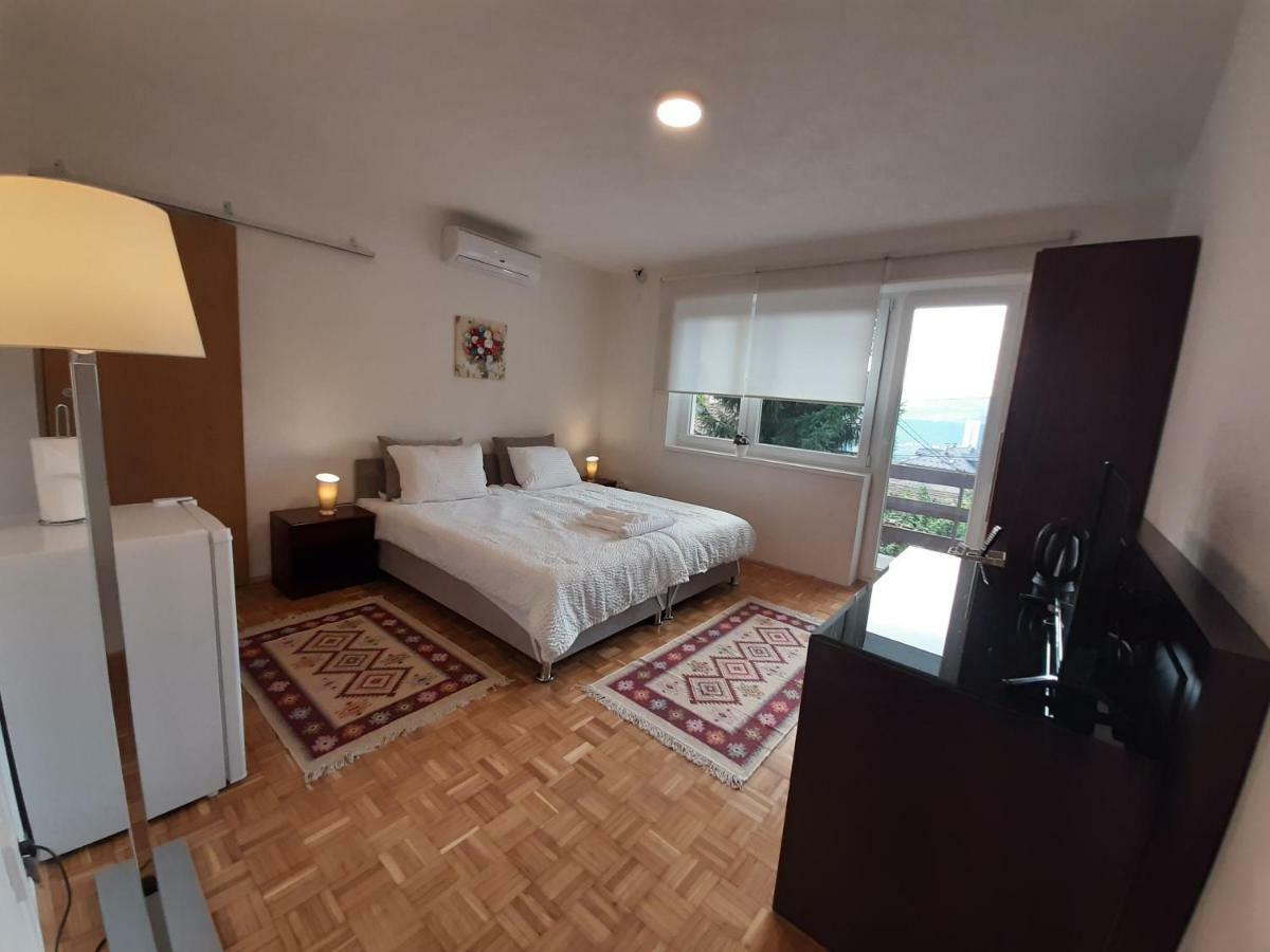 Guesthouse Hill Сараево Экстерьер фото
